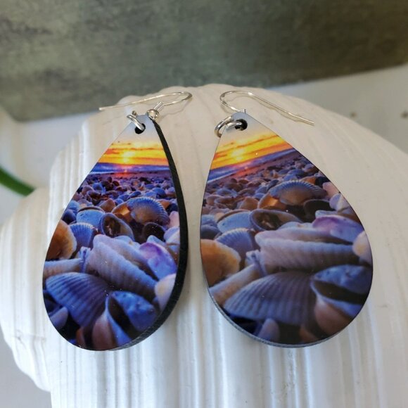 Sea Shells Beach Teardrop Earrings - Picture 1 of 11